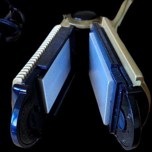 #B10 Conair Gold & Black Colored Hair Straightener - Picture 11 of 14